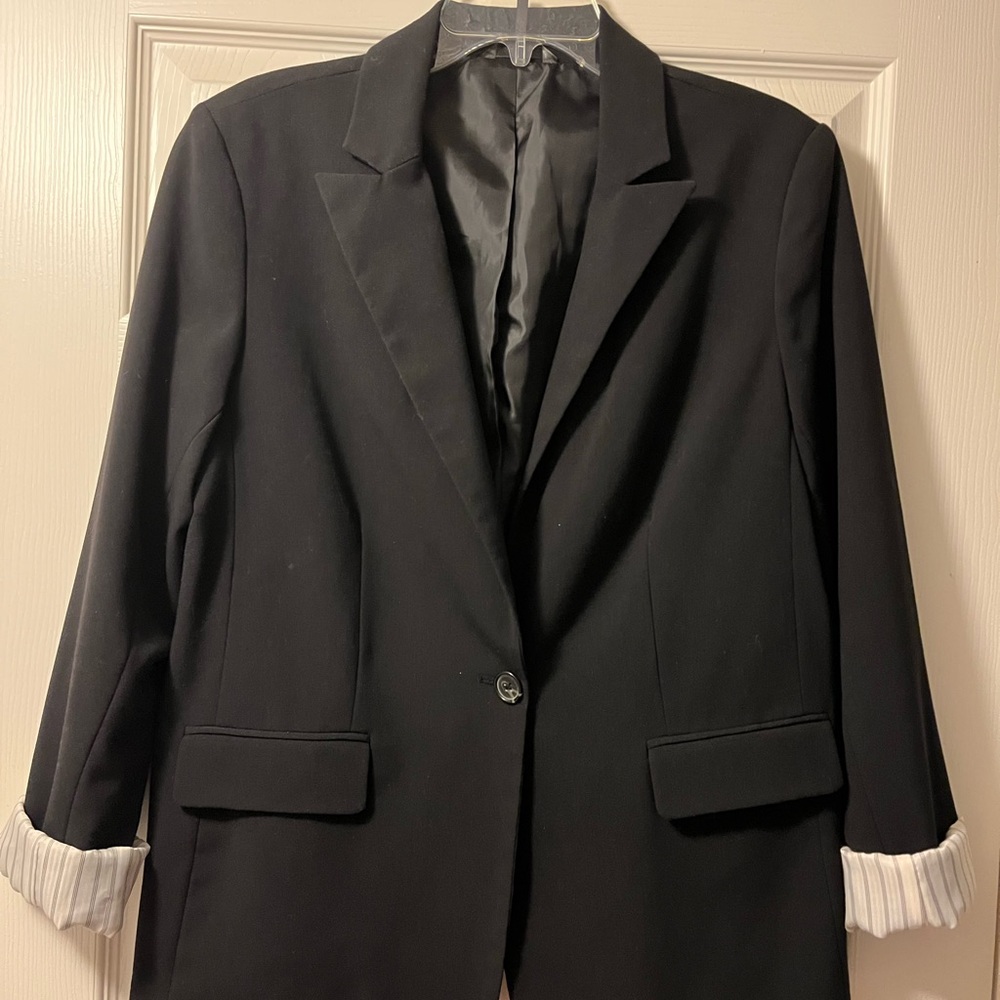 Daisy Fuentes Classic Black Blazer, Size 12